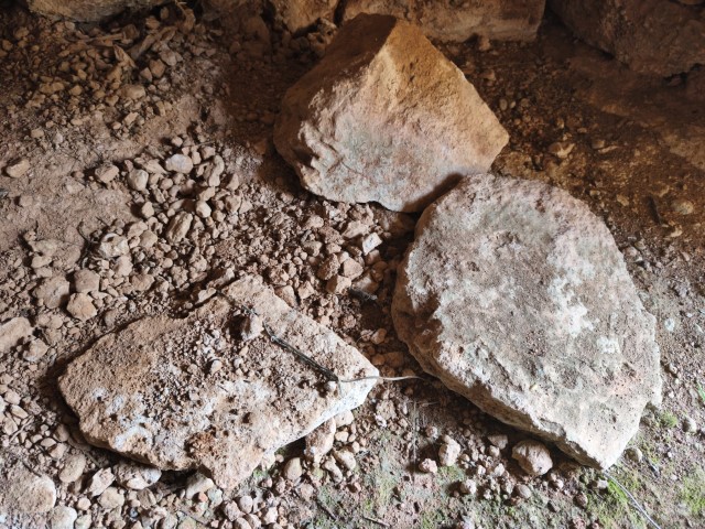 B256 pedrissos Pequeo